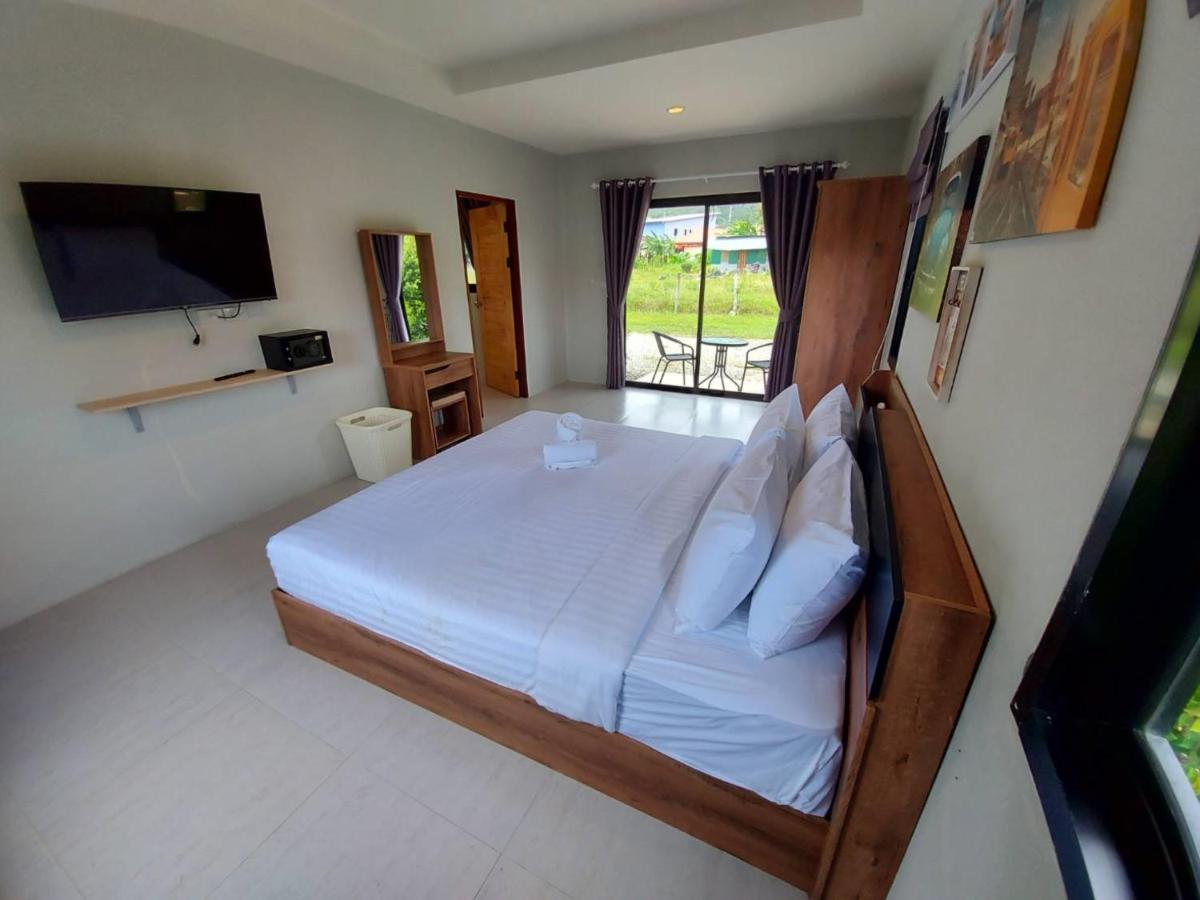 Malinee Resort Bang Tao Beach  Exterior foto